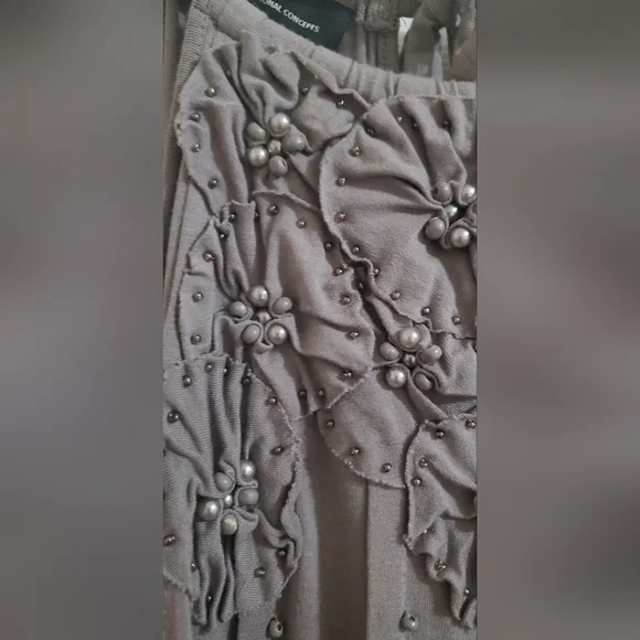 INC International Comcepts Bead Embroided Top. Size M - Picture 5 of 9